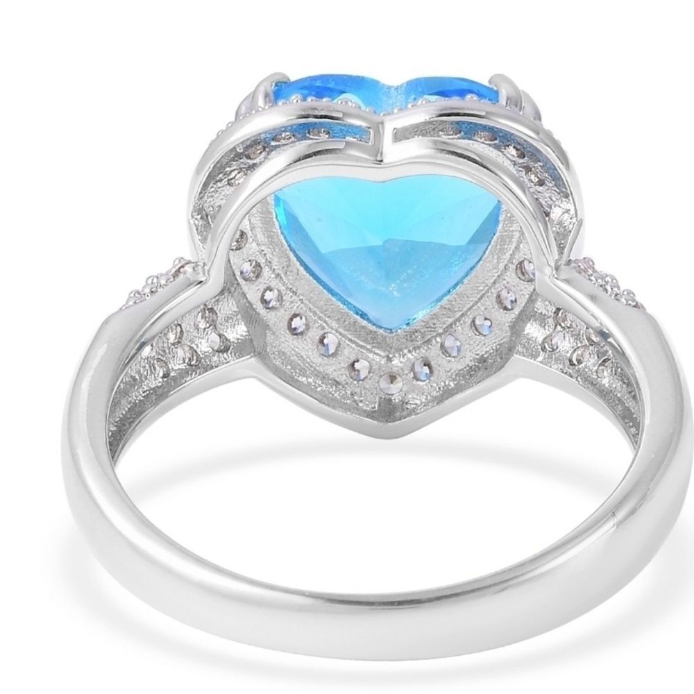 Blue Topaz Ring - Picture 2 of 8